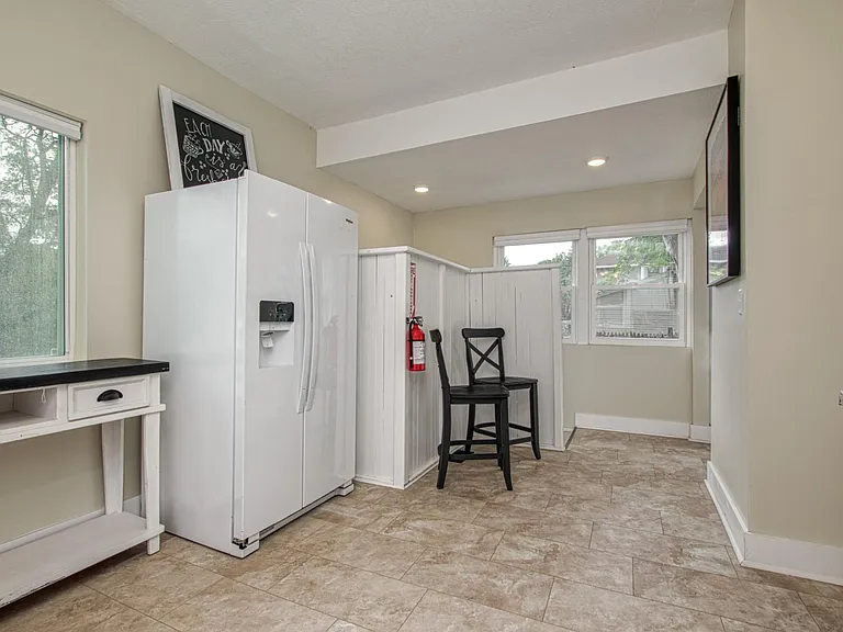 1102 White Ave NW — Photo 13