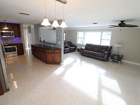 5th image of 5063 57th St N