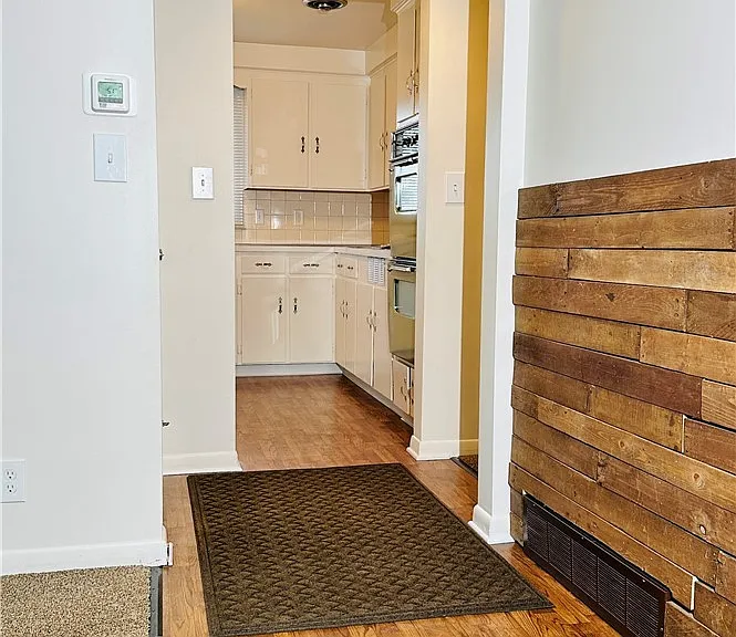 954 Brighton Rd — Photo 7