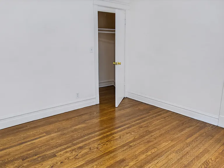 153 N Mason Ave #2W — Photo 8