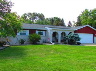 160 Sandridge Dr, Hemlock, MI 48626