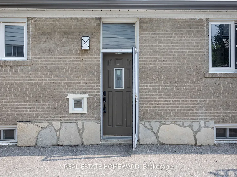 115 Porchester Dr #BASEMENT — Photo 5