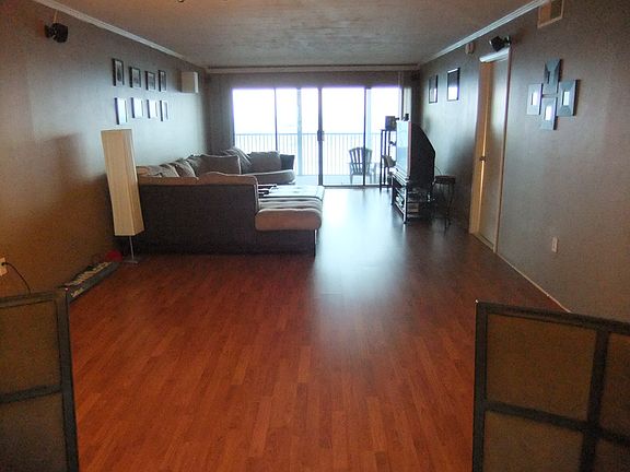 VIEW OF LIVING/DINING