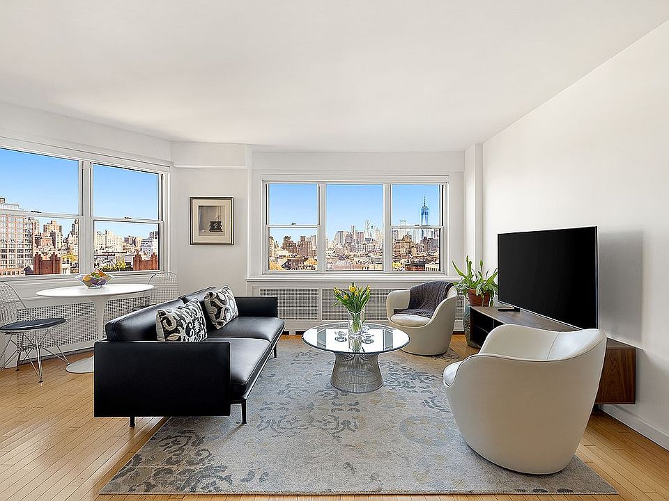 1st image of 14 Horatio St APT 12J