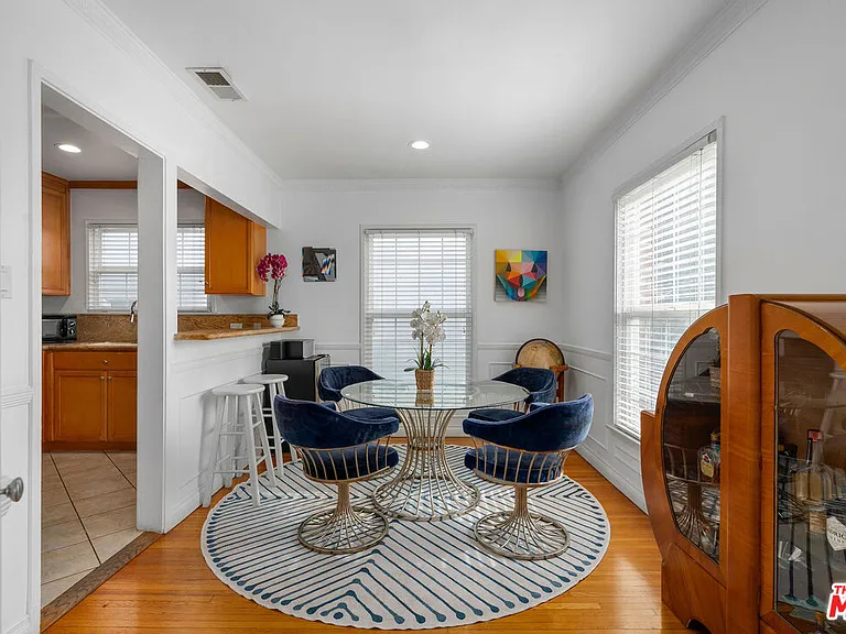 9645 W Olympic Blvd #1/2 — Photo 7