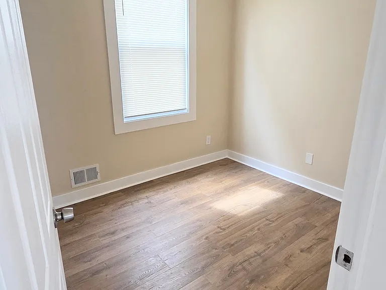 389 New York Ave #1 — Photo 10