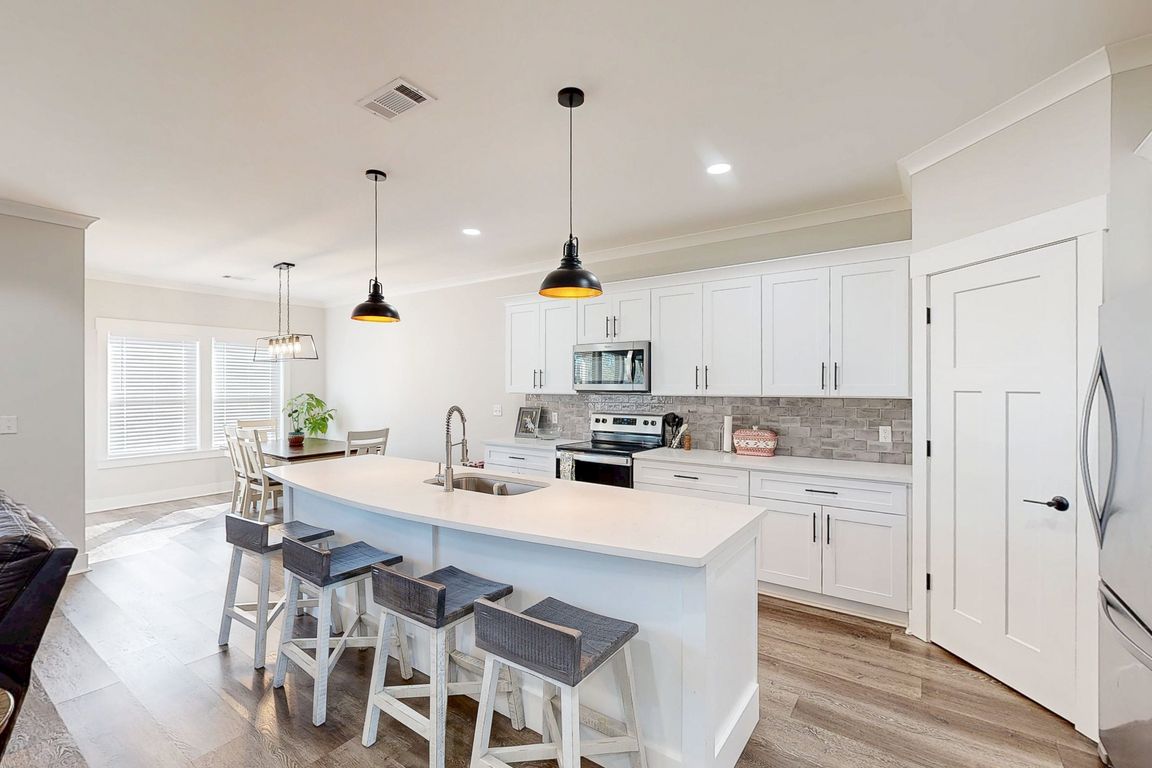 next background image