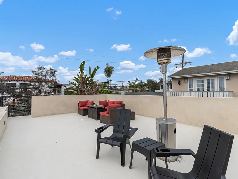 142 W Avenida Cadiz — Photo 34