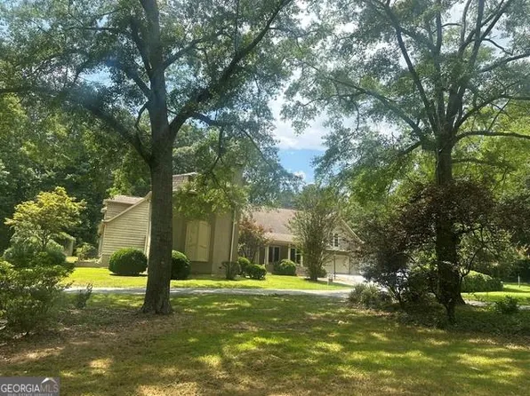 2812 Highway 16 E, Sharpsburg, GA 30277