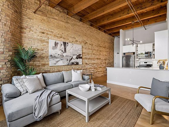 5th image of 400 N 1st St APT 304