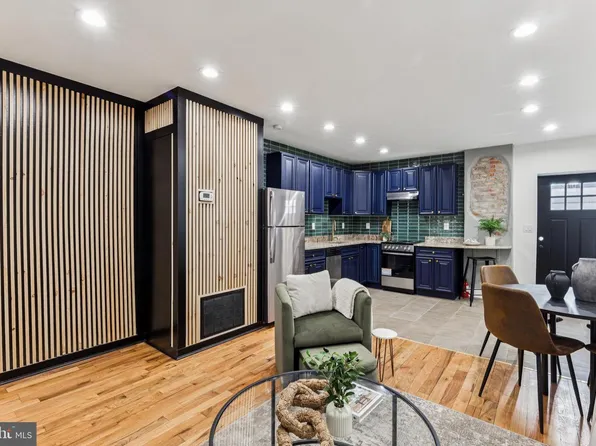 2504 E York St, Philadelphia, PA 19125