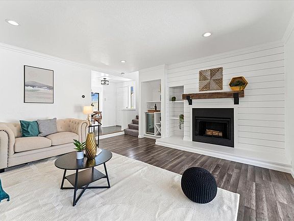 4th image of 2413 Branchwood Ct