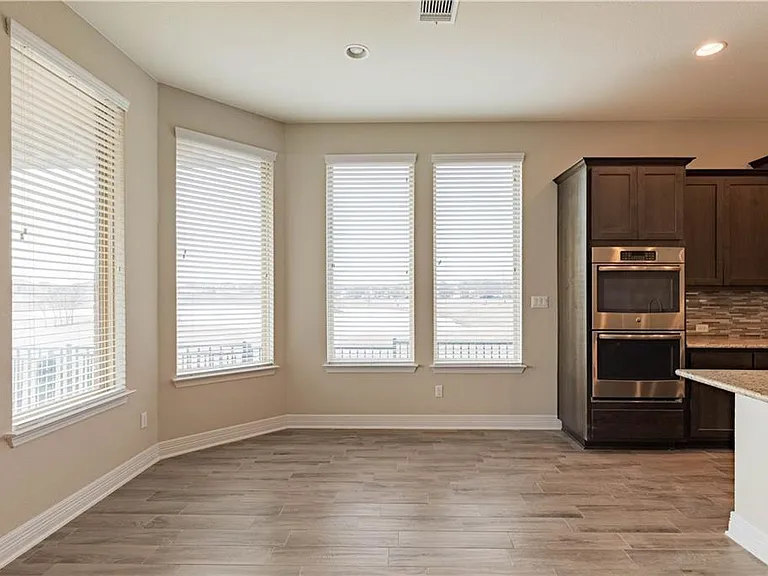 6224 Lake Teravista Way — Photo 9