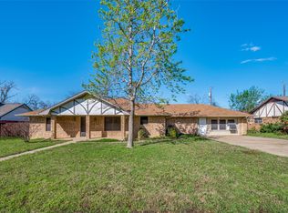 508 S Pedigo St, Pilot Point, TX 76258
