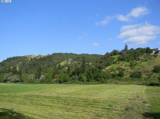 585 Cherokee Ave, Roseburg, OR 97471