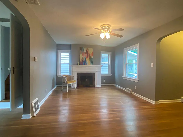 1416 Spring St — Photo 3