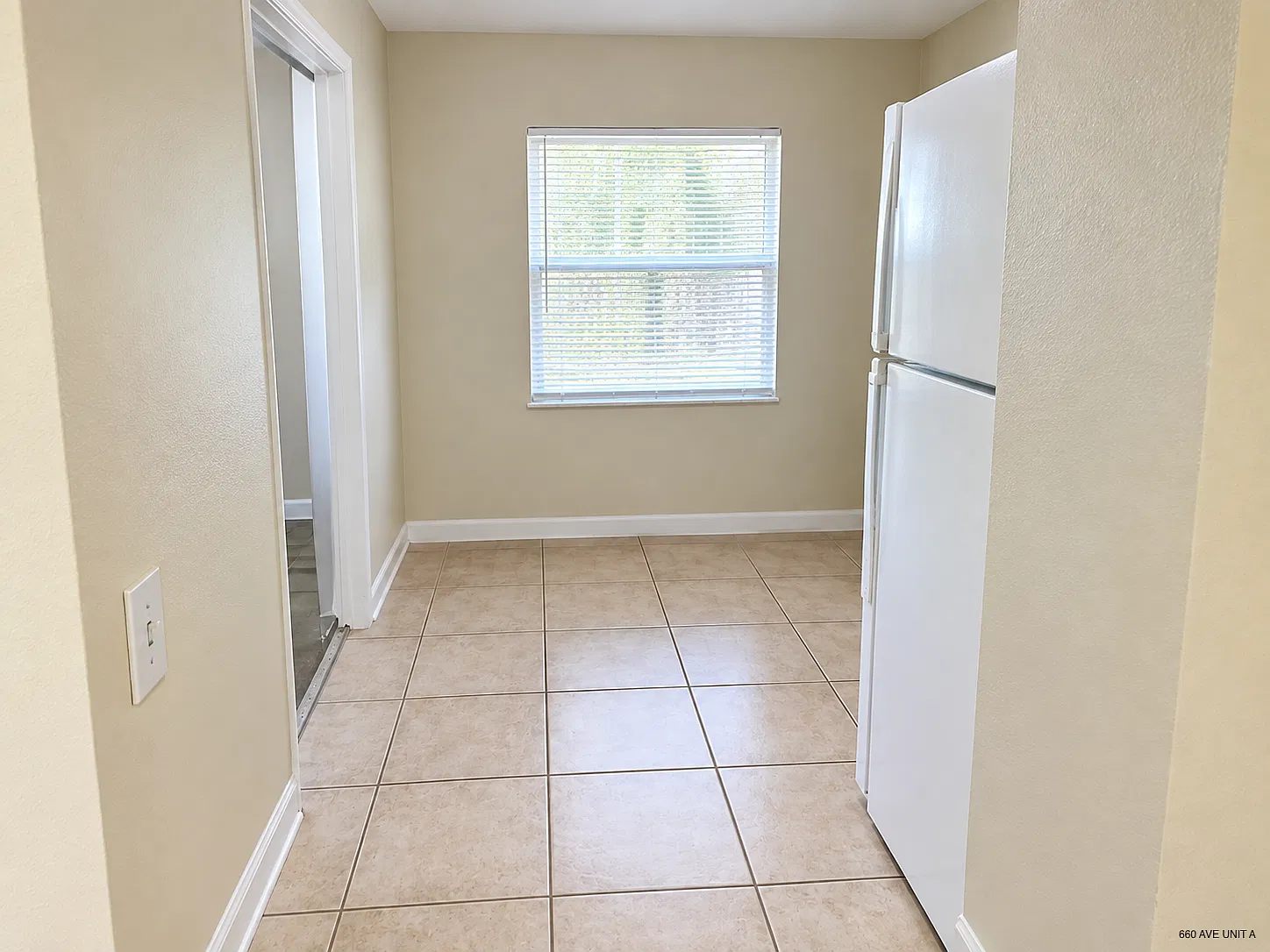 2 bed, 1.5 bath, 1000 sqft, $1,300 — Photo 3