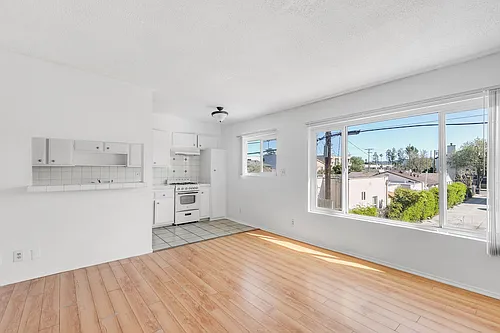14106 Delano Street Photo 1