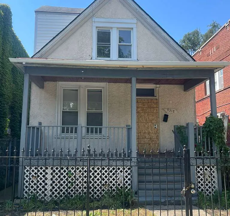 7312 S Dante Ave