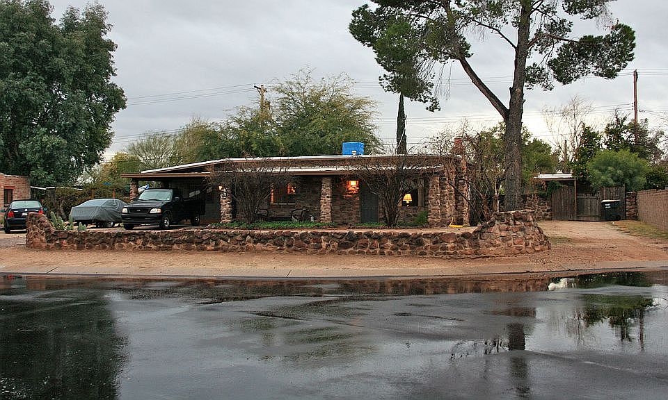 1st image of 1263 W La Osa Dr