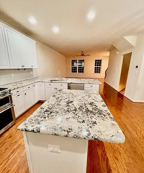 9511 Mary Geneva Ln — Photo 13