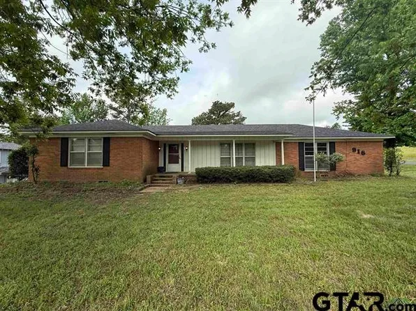 916 S Evenside Ave, Henderson, TX 75654