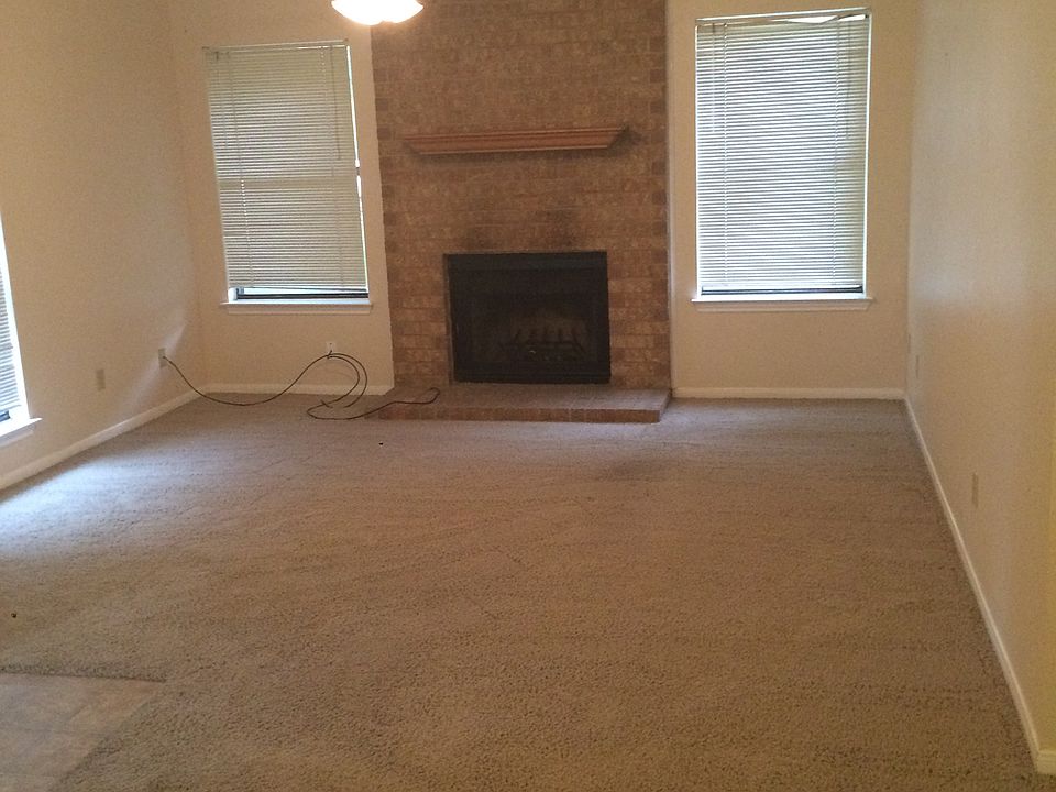1st image of 701 Royal St #701