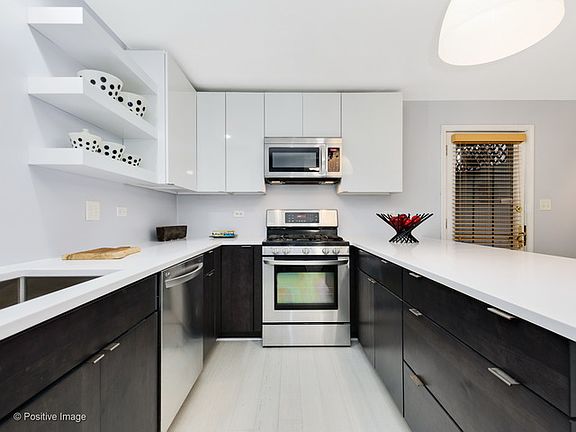 2nd image of 2648 N Seminary Ave #1
