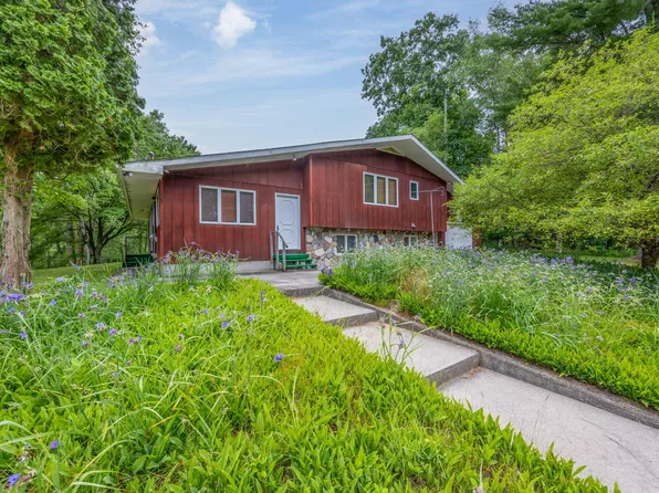 16445 135th Ave, Rodney, MI 49342