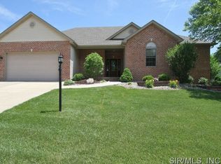 5224 Sundrop Ct, Godfrey, IL