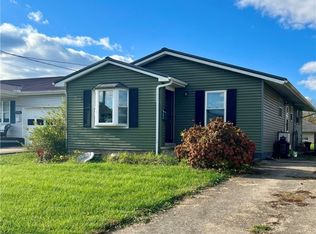 2928 Montana Ave, Hurricane, WV 25526