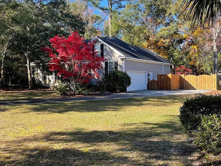 120 Hayfield Ct — Photo 4
