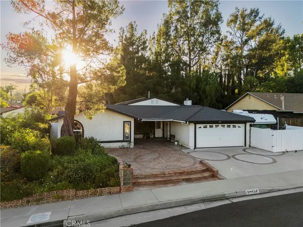26859 Palacete Dr, Santa Clarita, CA 91354
