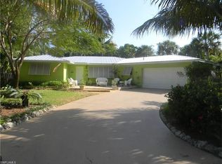140 Sabal Dr, Fort Myers Beach, FL 33931
