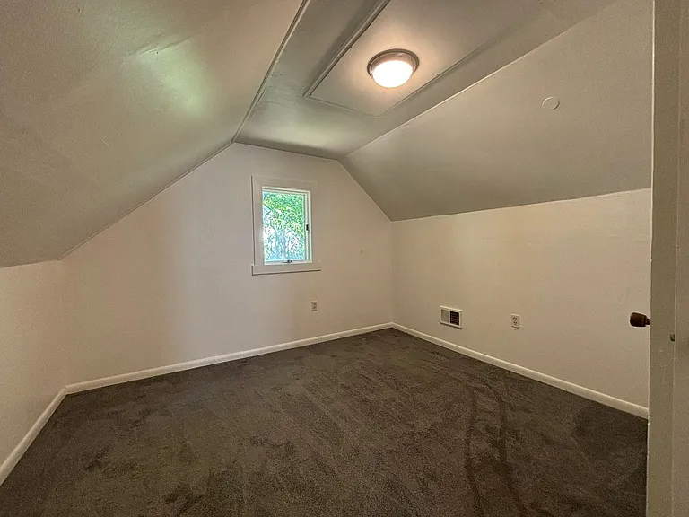 717 Jefferson Rd — Photo 15