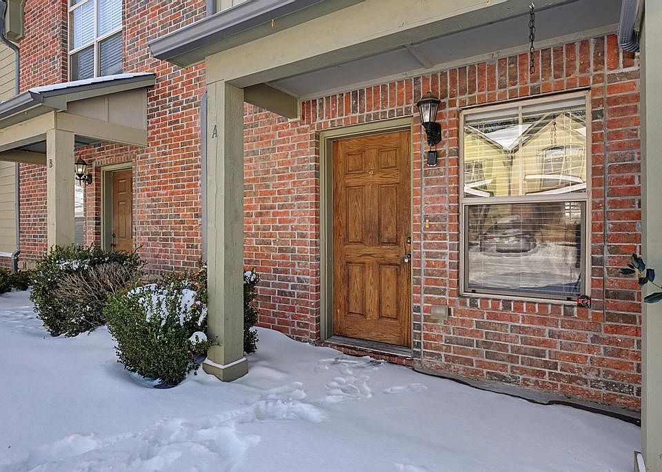 1st image of 2205 Ellington Dr #A