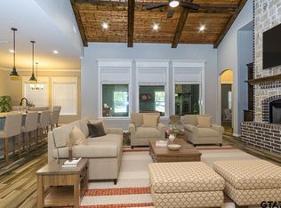 14507 Meadow Glen Rd, Lindale, TX 75771