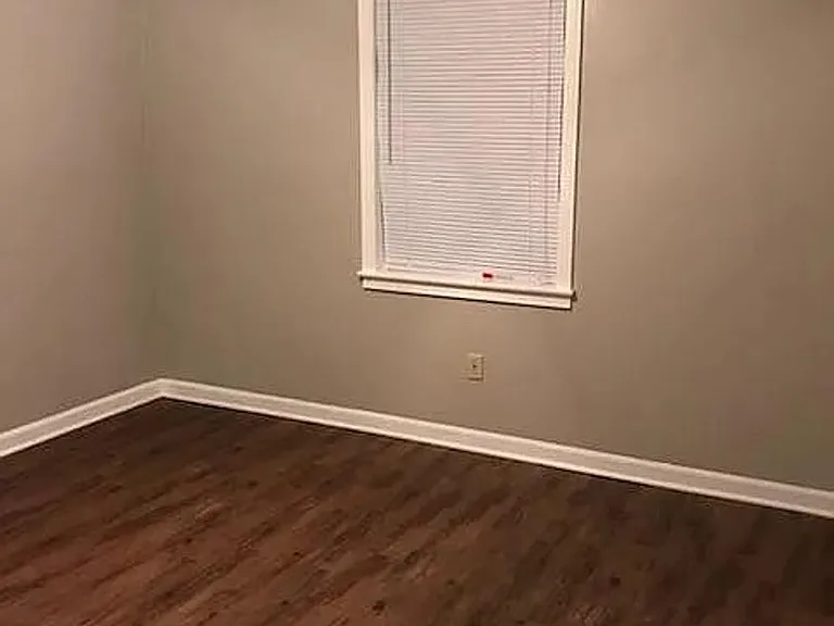 8495 Charleston Dr — Photo 11