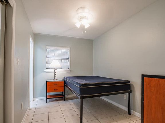 5th image of 520 E 9th Ave