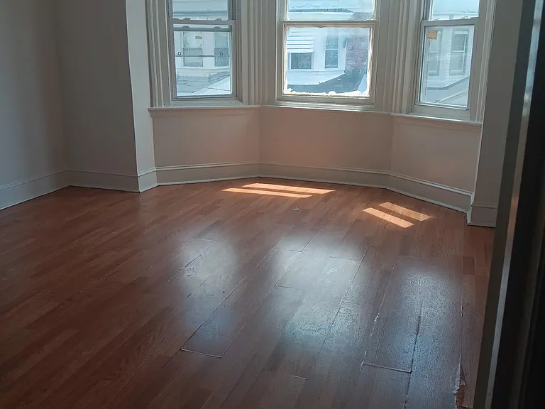 332 N Horton St — Photo 17