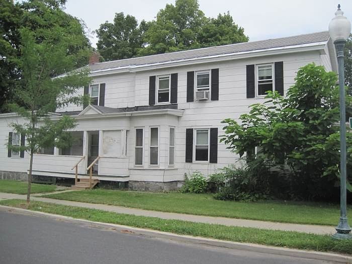 1st image of 13 Wait St APT 2