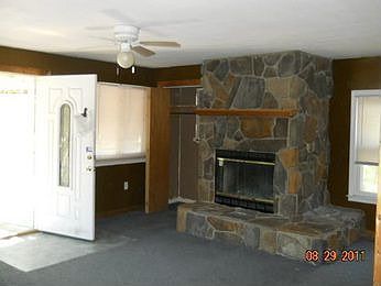 2nd image of 17301 Flora St