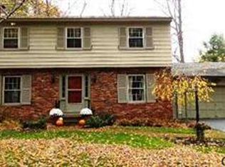 7 Salisbury Rd, Delmar, NY 12054