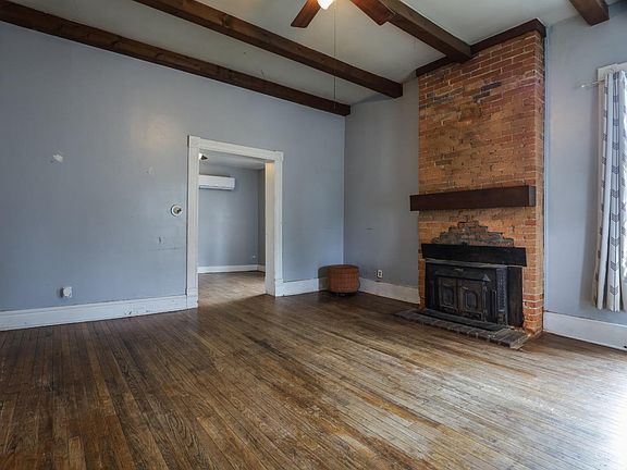 3rd image of 94 E Washington St