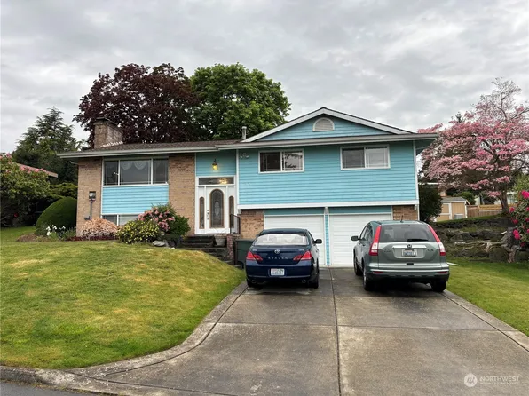 17110 NE 5th Place, Bellevue, WA 98008