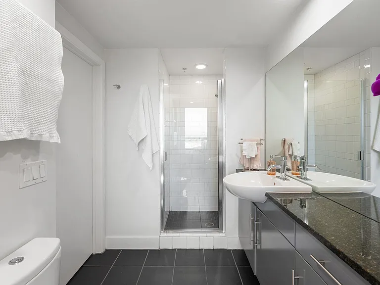300 Bowie St #1006 — Photo 16