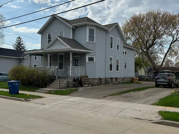 713 E Parkway Ave #A, Oshkosh, WI 54901