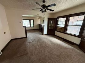 17926 East Park, Down