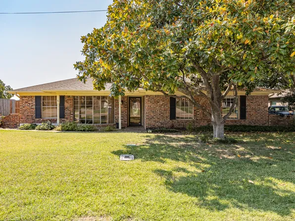107 Scenic Dr, Heath, TX 75032