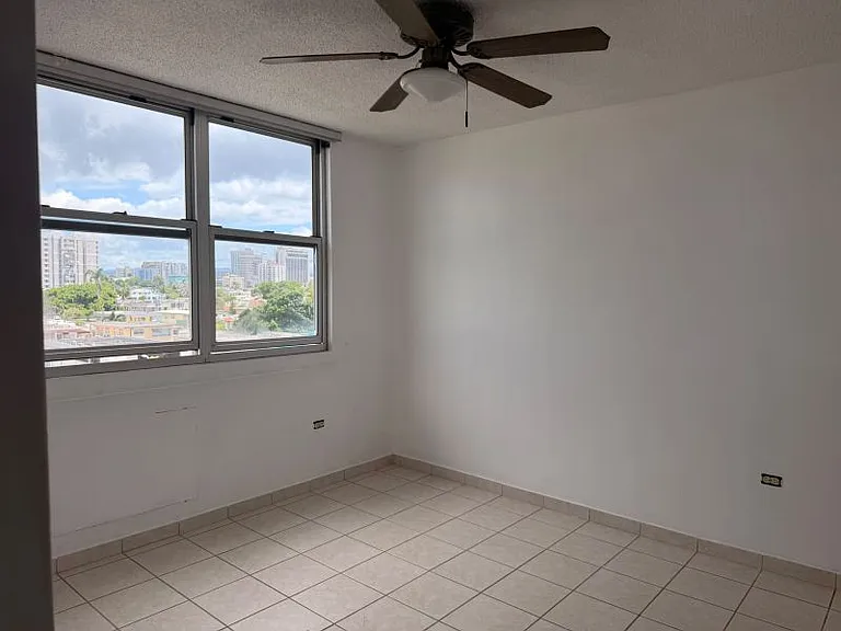 Cond El Aranjuez 121 Fd Roosevelt Ave — Photo 8